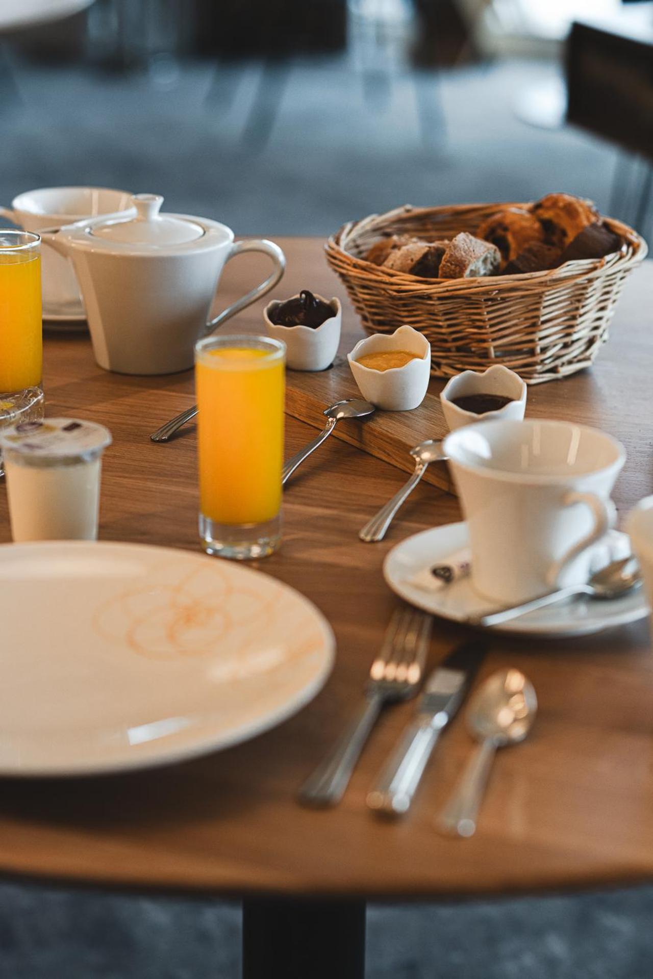 Logis Hotellerie Les Brisants , Restaurant J M Perochon Brétignolles-sur-Mer Dış mekan fotoğraf